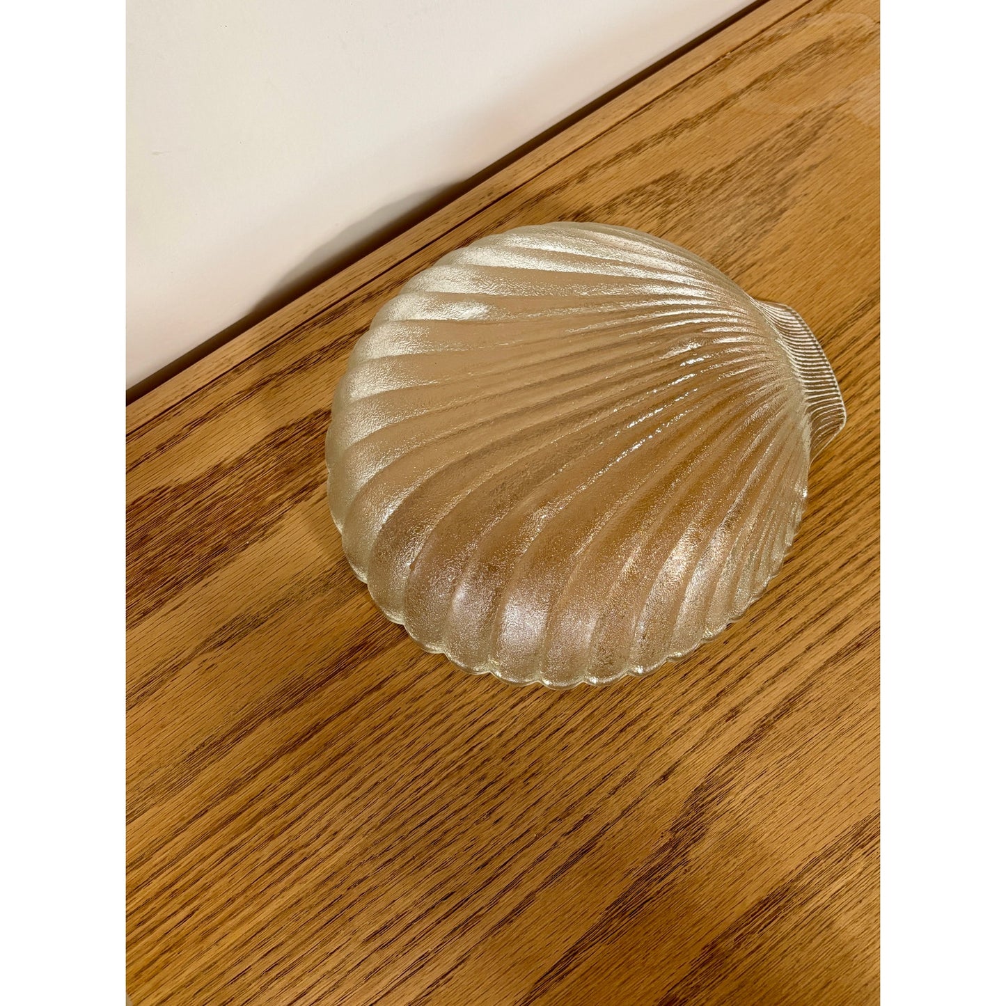 Vintage 1970s Anchor Hocking Shell Serving Bowl